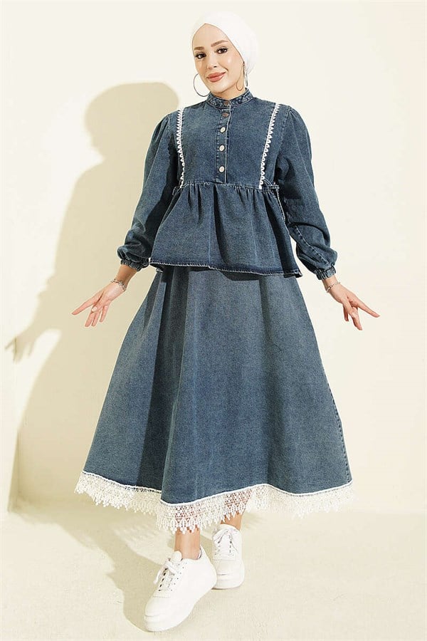 2 Piece Set with Belted Lace Skirt in Denim Blue