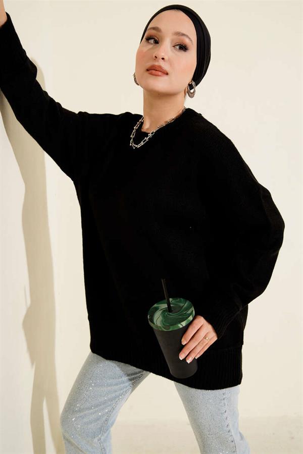 Soft Knit Tunic with Bottom Seam Black