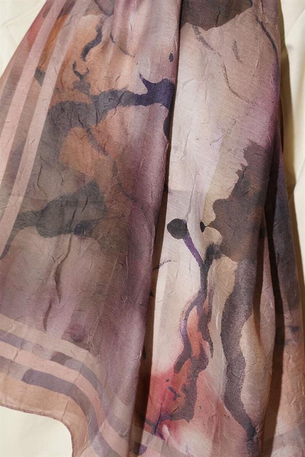 Amber Series Stripe-Shawl Latte