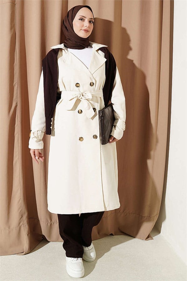 Double-breasted trench coat with epaulets