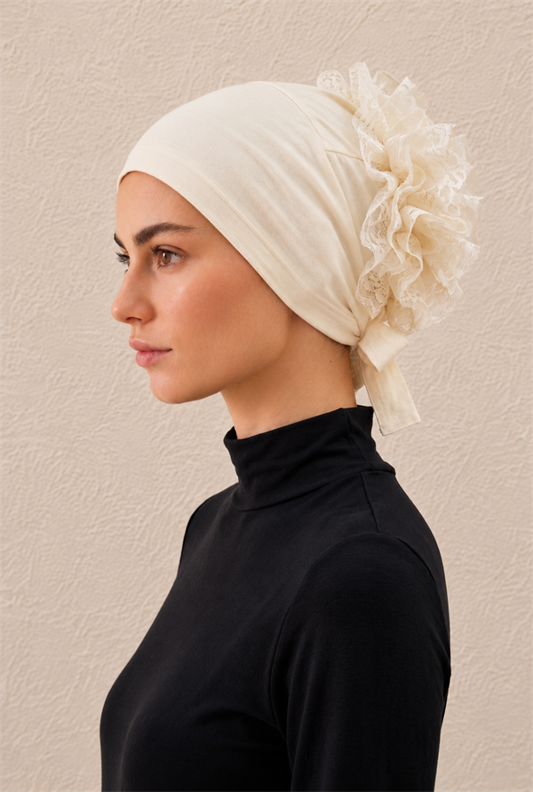 Hairstyle Bonnet with Ruffled Back, Ecru