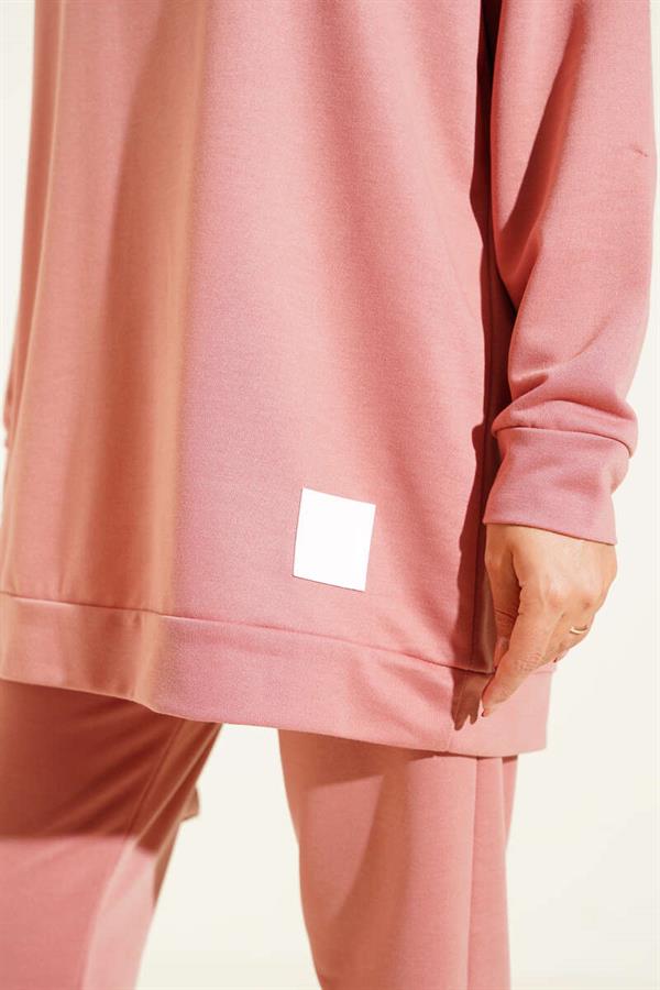 Basic 2 Piece Set with Emblem Detail Dusty Rose