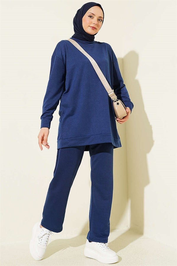 Emblem Detailed Basic 2 Piece Set Navy Blue