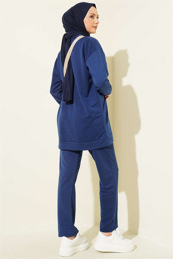 Emblem Detailed Basic 2 Piece Set Navy Blue