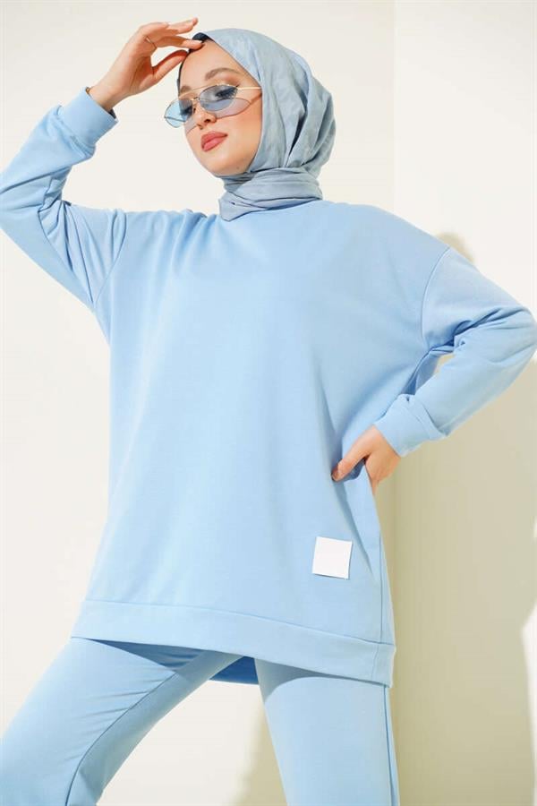 Emblem Detailed 2 Piece Set Baby Blue