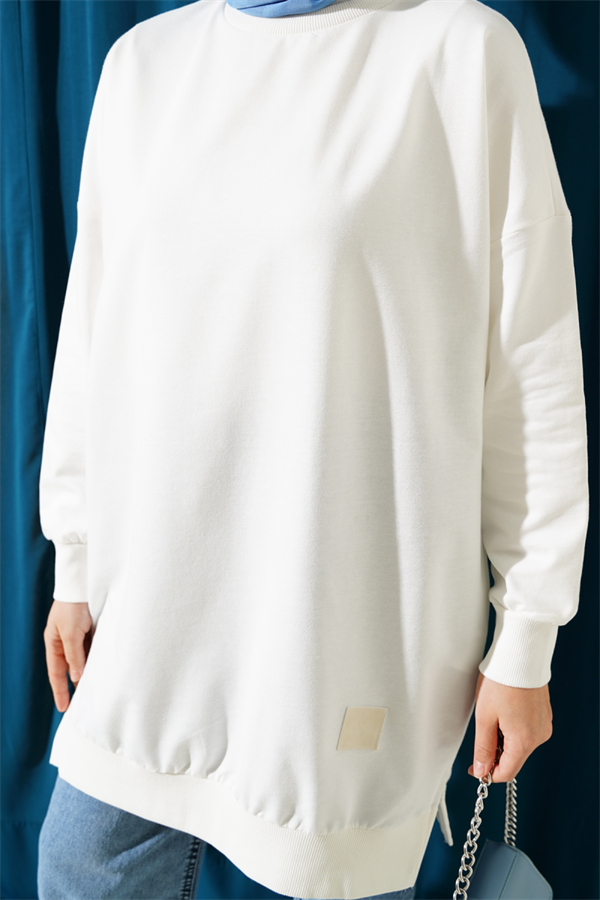 Emblem Slit Detailed Tunic Ecru
