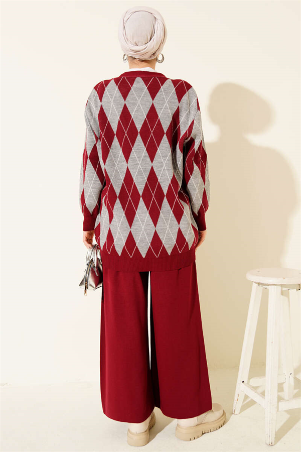 Baklava Pattern Buttoned Knit Cardigan 2 Piece Set, Burgundy