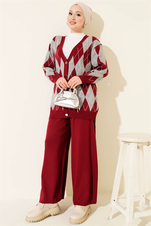 Baklava Pattern Buttoned Knit Cardigan 2 Piece Set, Burgundy