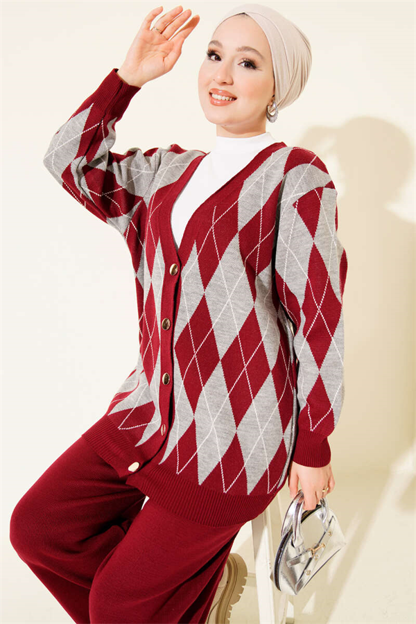 Baklava Pattern Buttoned Knit Cardigan 2 Piece Set, Burgundy