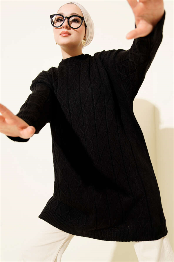 Baklava Patterned Loose Knit Tunic, Black