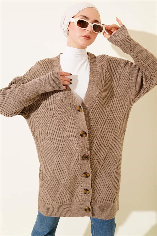 Baklava Embossed Buttoned Knit Cardigan Latte