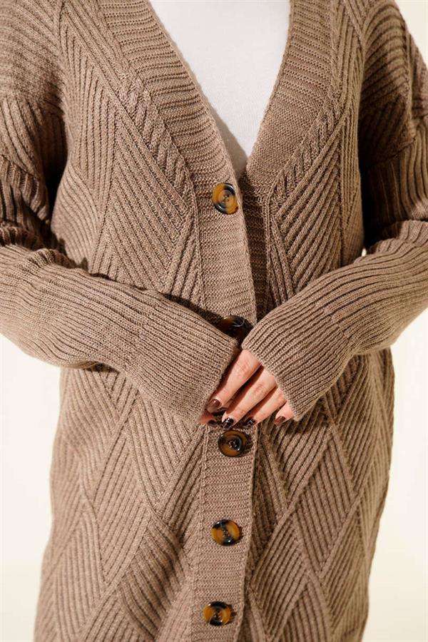 Baklava Embossed Buttoned Knit Cardigan Latte