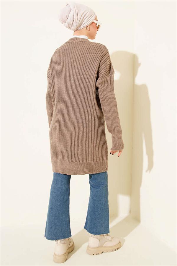 Baklava Embossed Buttoned Knit Cardigan Latte