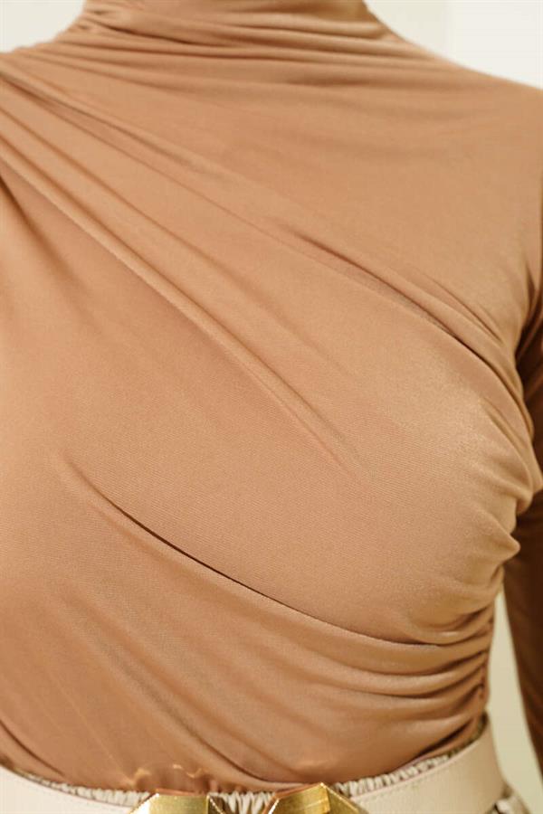 Turtleneck Side Gathered Sandy Blouse Camel