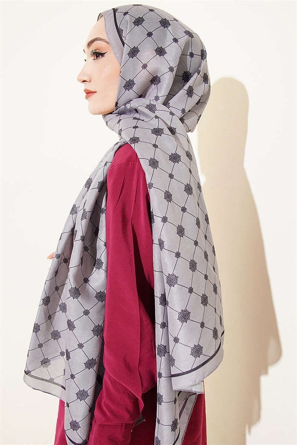 Baroque Motif Soft Shawl Grey
