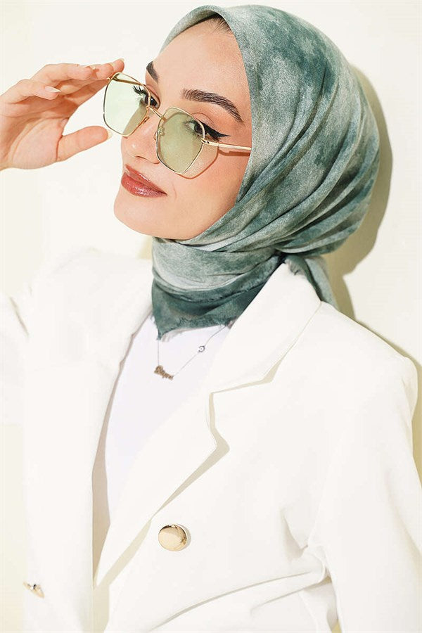 Batik Pattern Soft Kras Series Scarf Green