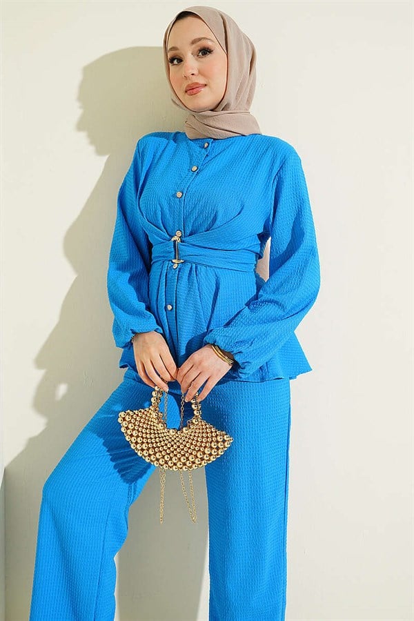 2 Piece Set with Belt Buckle (Saks brand)
