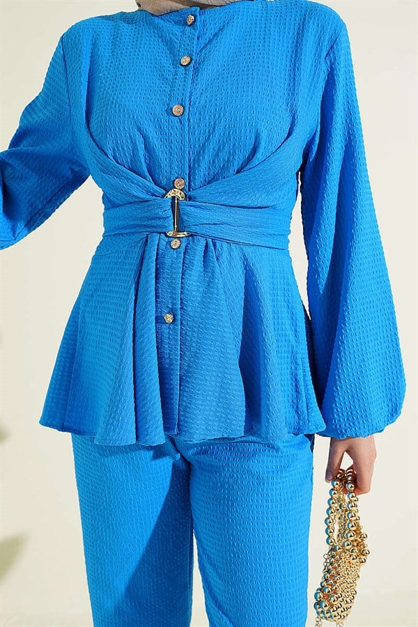 2 Piece Set with Belt Buckle (Saks brand)