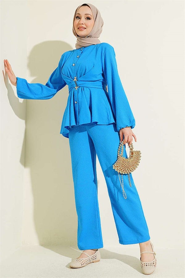 2 Piece Set with Belt Buckle (Saks brand)