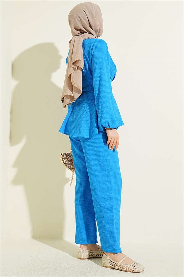 2 Piece Set with Belt Buckle (Saks brand)