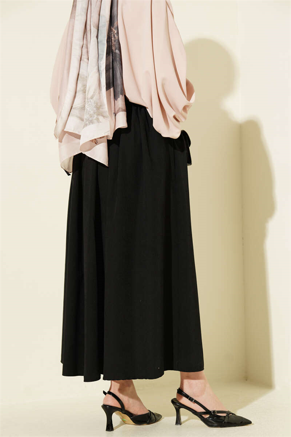 Black Skirt with Gathered Waist, Belt, and Pockets