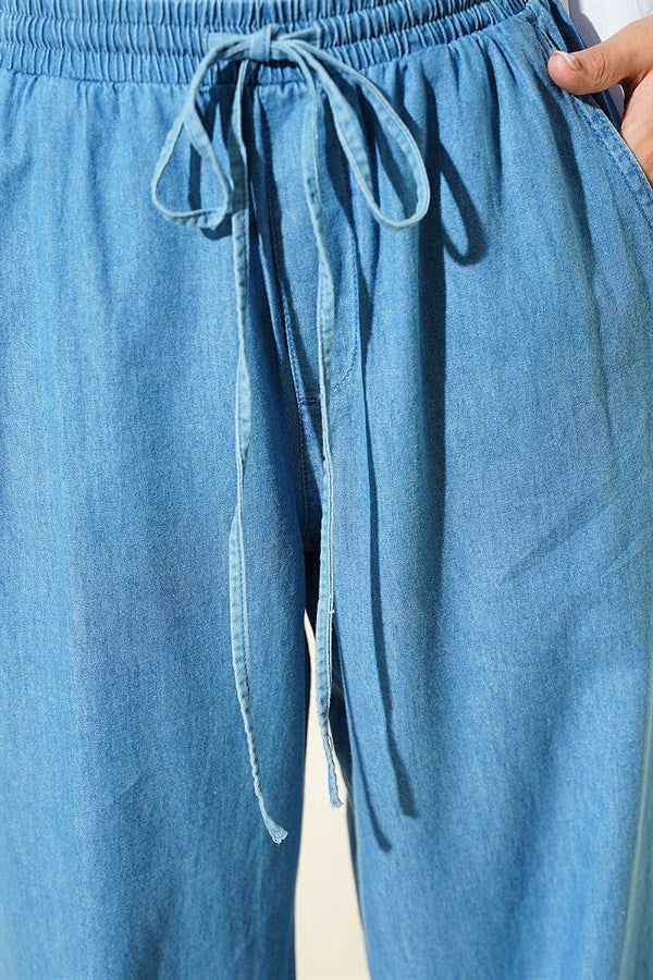 Wide-Leg Jeans with Drawstring Waist, Light Blue