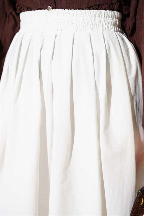 White Poplin Skirt with Elastic Waist and Pockets