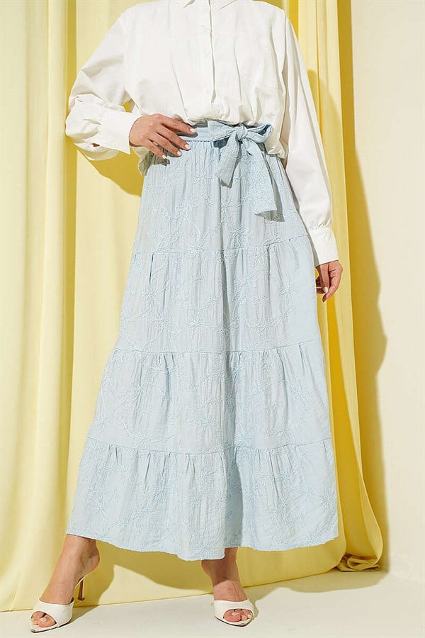 Elastic Waist Floral Embroidery Layered Skirt Blue