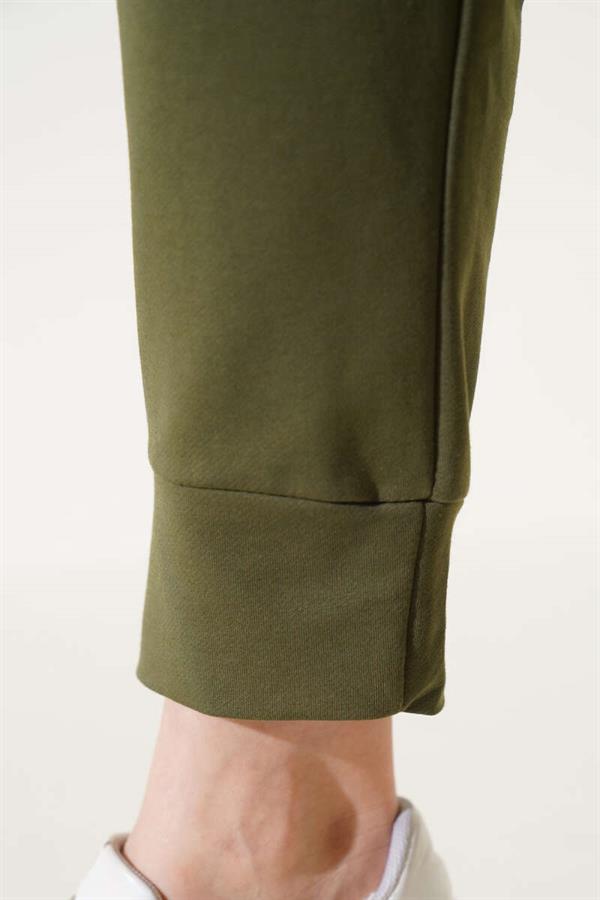 Elastic Waist Skinny Leg Basic Trousers Khaki