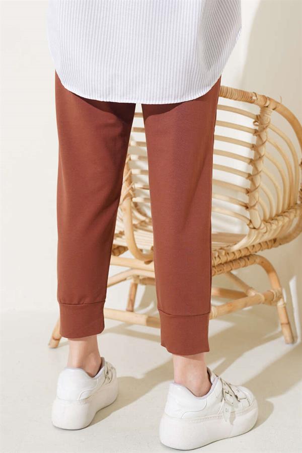 Elastic Waist Skinny Leg Basic Trousers Brown