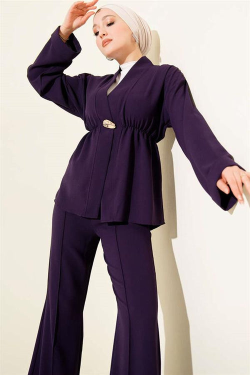 2 Piece Set with elastic waistband and gold accessories, purple.
