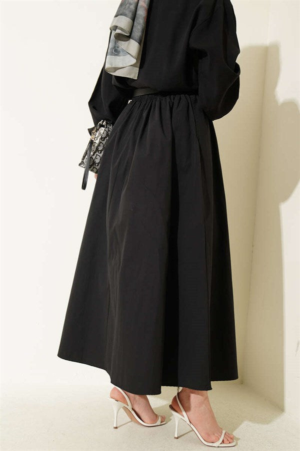 Black Poplin Skirt with Elastic Waistband