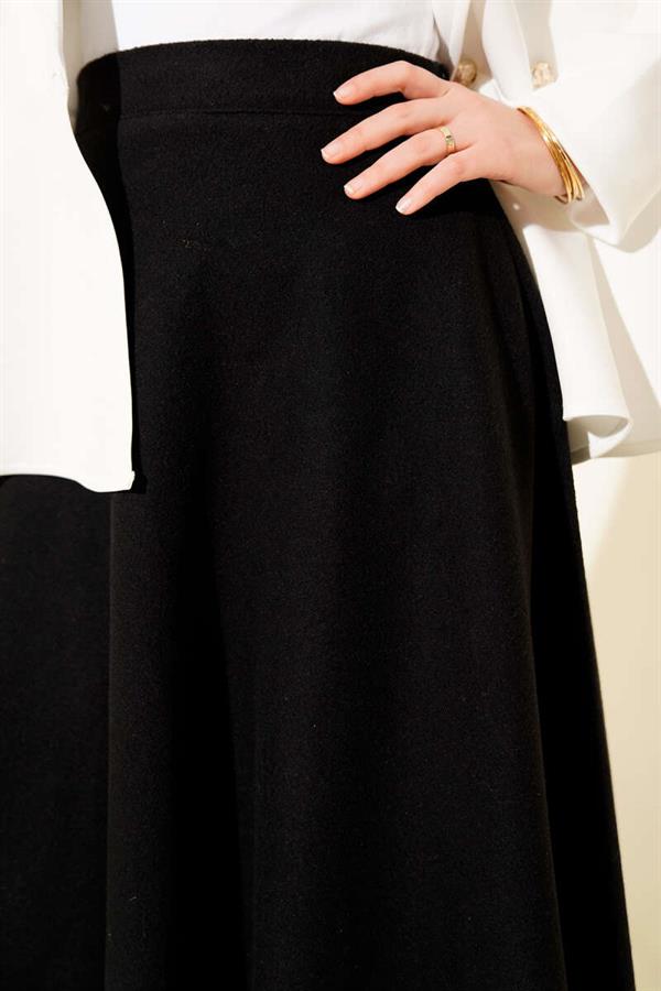 Elastic Waist Flared Cashmere Skirt Black