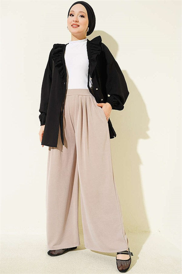 Elastic Waist Pleated Detail Trousers Beige