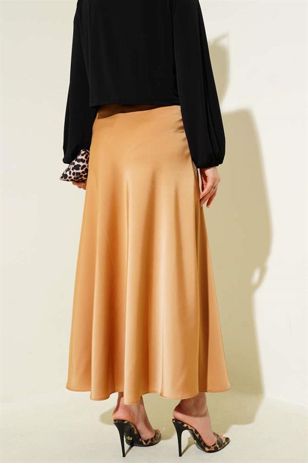 Elastic Waist Satin Flared Skirt Camel