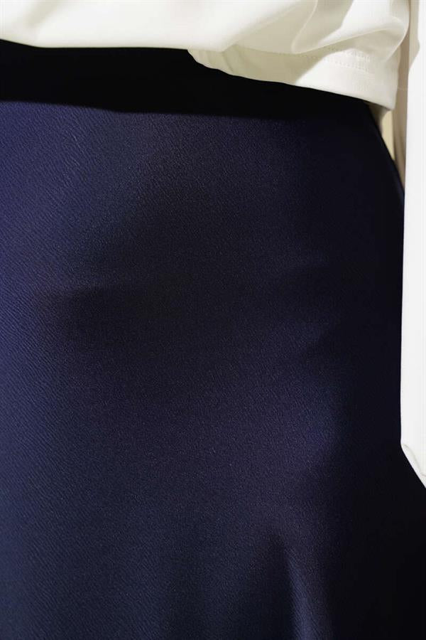 Elastic Waist Satin Flared Skirt Navy Blue