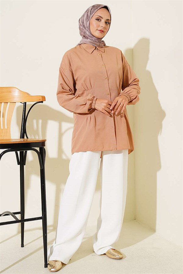 Shirt with Waist Darts and Elastic Cuffs (Latte)