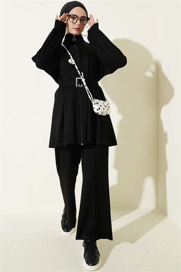 Two-Piece Set with Waist Darts and Zipper, Black