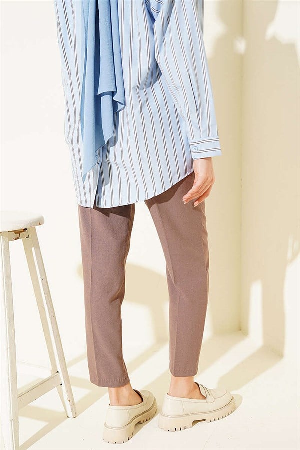 Carrot Pants with Waist Darts, Mink Color