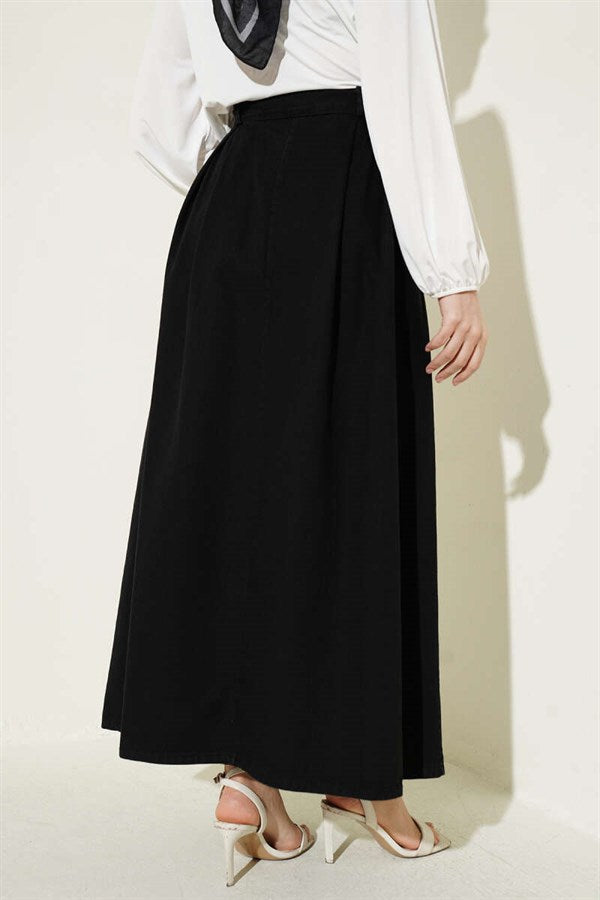 Black Denim Skirt with Pleated Waist and Pockets