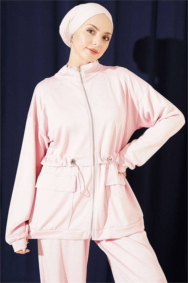 2 Piece Set with waist tunnel and pocket flaps, pink.