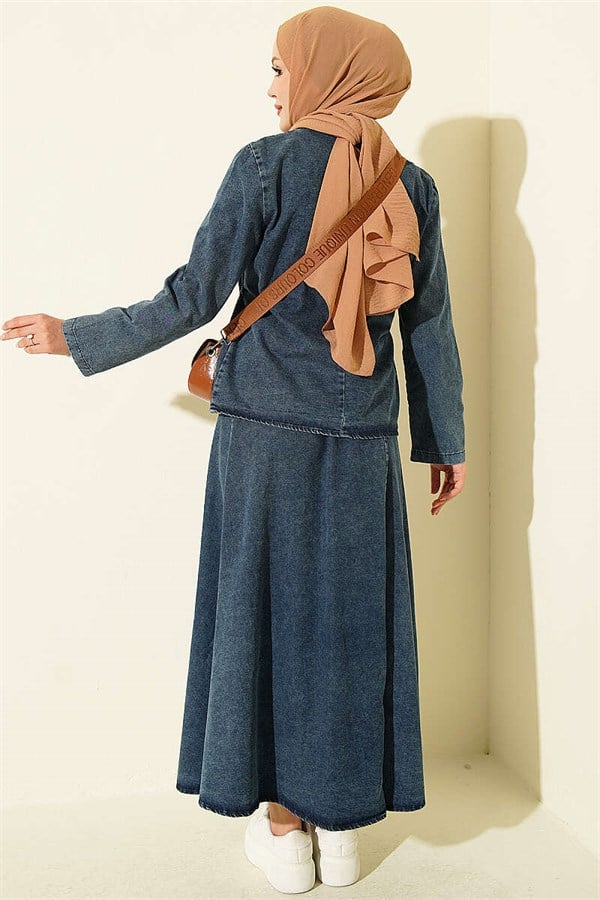 2 Piece Set with ribbed skirt and belt loop, denim blue.