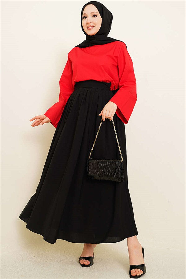 Black Pleated Skirt with Zipper Waist