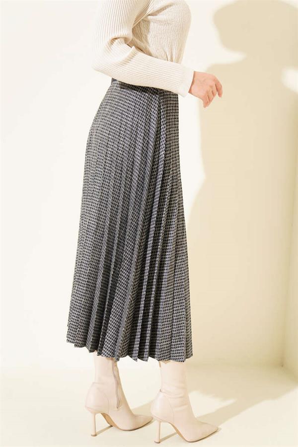 Navy Blue Elastic Waist Pleated Skirt
