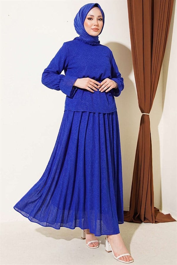 2 Piece Set with patterned skirt and elasticated waist, in navy blue.