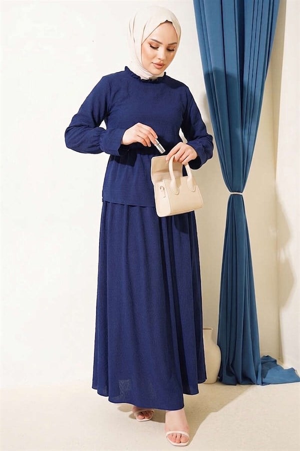 2 Piece Set with patterned skirt and elasticated waist, navy blue.