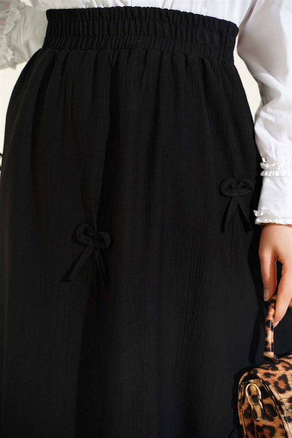 Black Skirt with Elastic Waistband and Ribbon Detail