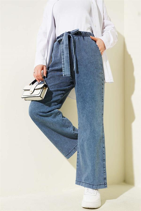 Light Blue Jeans with Elastic Waistband