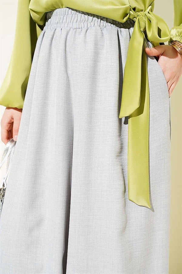 Grey Oversize Trousers with Elastic Waistband
