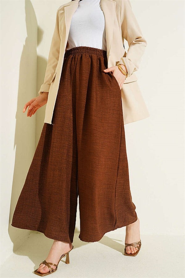 Oversize Pants with Elastic Waistband, Brown